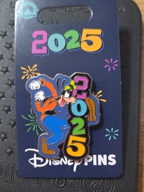 Disney Goofy 2025 Multicolor Enamel Pin